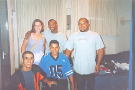 En espagne  avec une amie  fran�aise et des amis en equipe  national